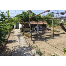 Панорамен парцел с малка вила, м-ст Планова